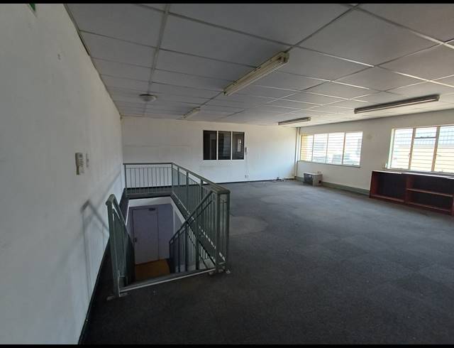 426M² MINI FACTORY TO LET IN KYA SANDS